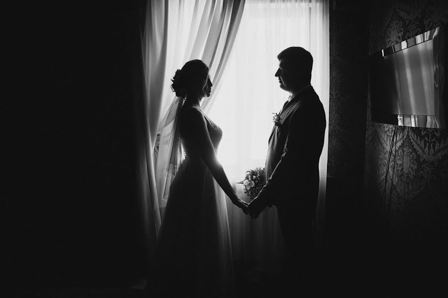 Vestuvių fotografas Maksym Ilhov (ilgov). Nuotrauka 2018 kovo 27