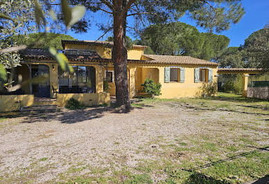 Villa with garden and terrace 5