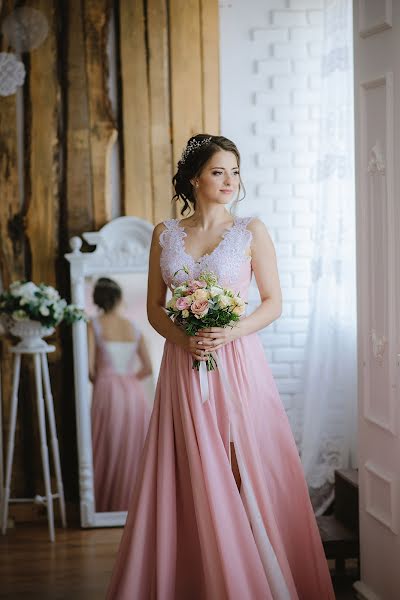 Fotógrafo de casamento Viktoriya Ogloblina (victoria85). Foto de 8 de outubro 2016