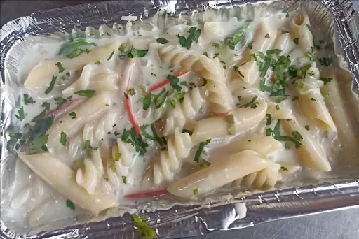 White Sauce Pasta