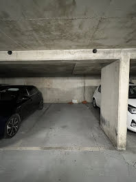 parking à Courbevoie (92)