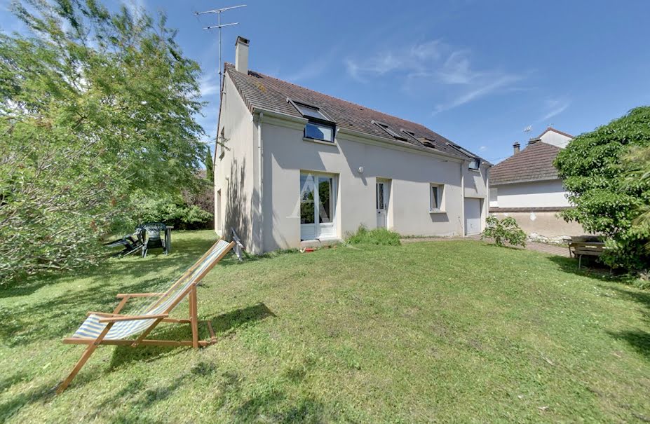 Vente maison 6 pièces 161 m² à Auxerre (89000), 266 000 €