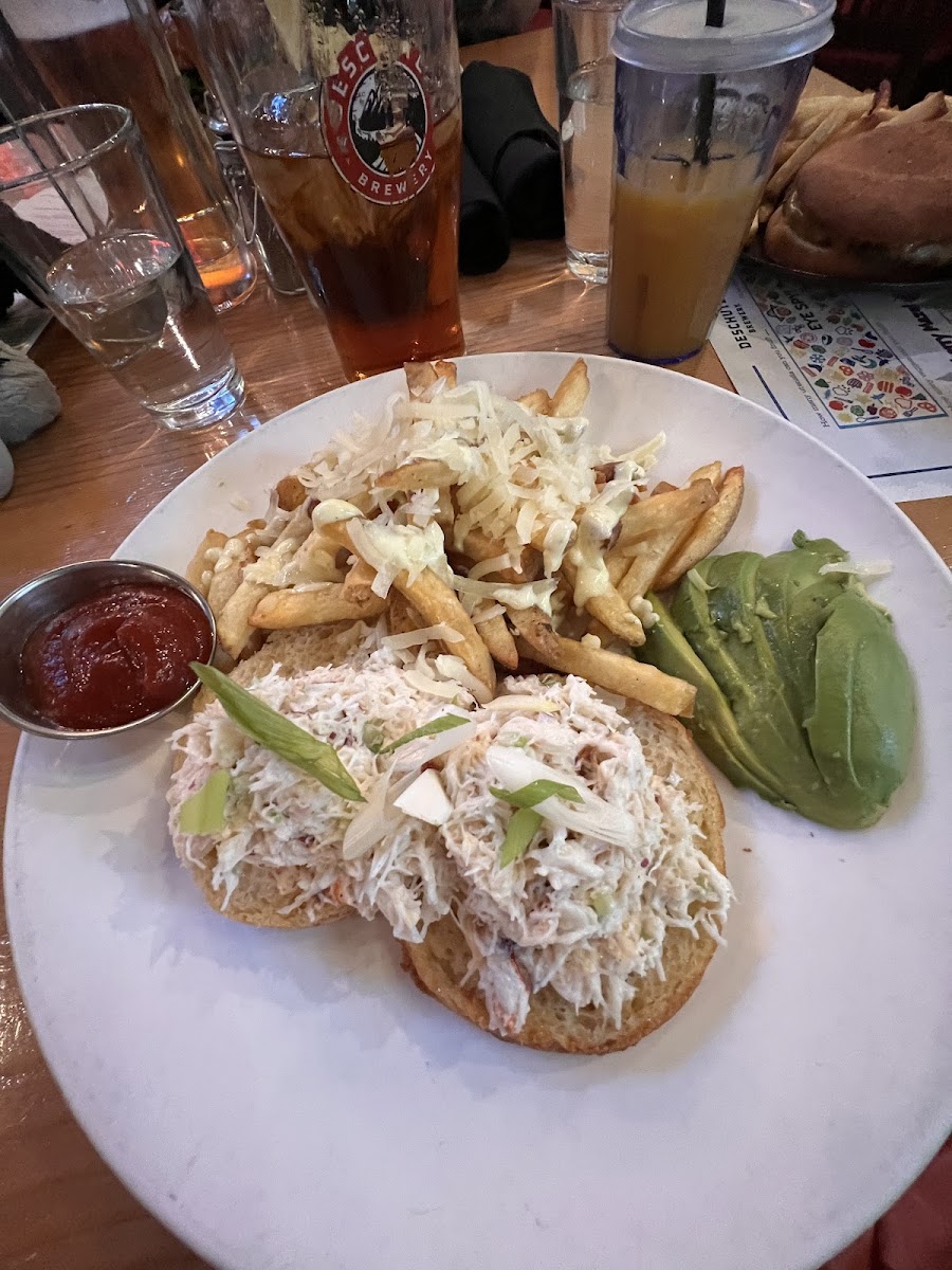 Crab roll with garlic fries.