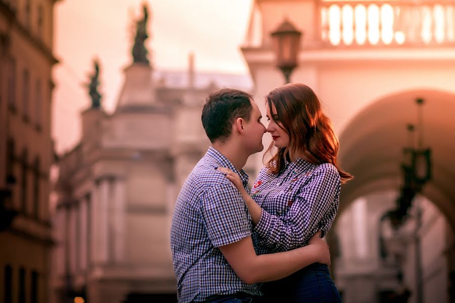 Fotógrafo de casamento Roman Medvіd (photomedvid). Foto de 5 de abril 2018