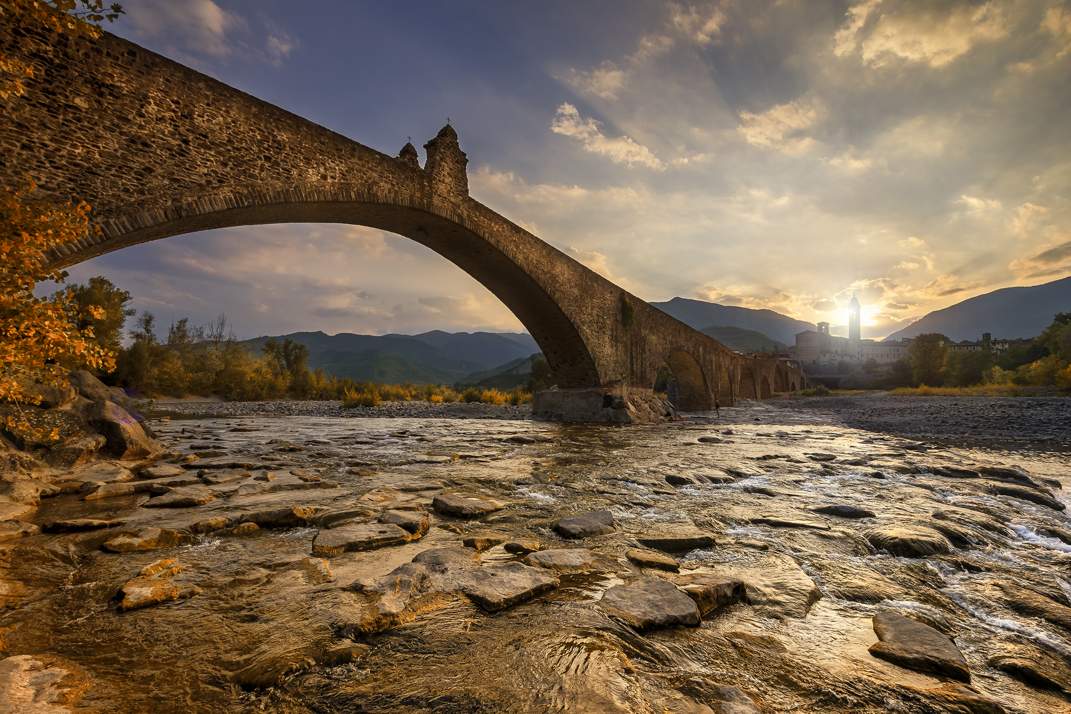 Ponte al tramonto di Livius