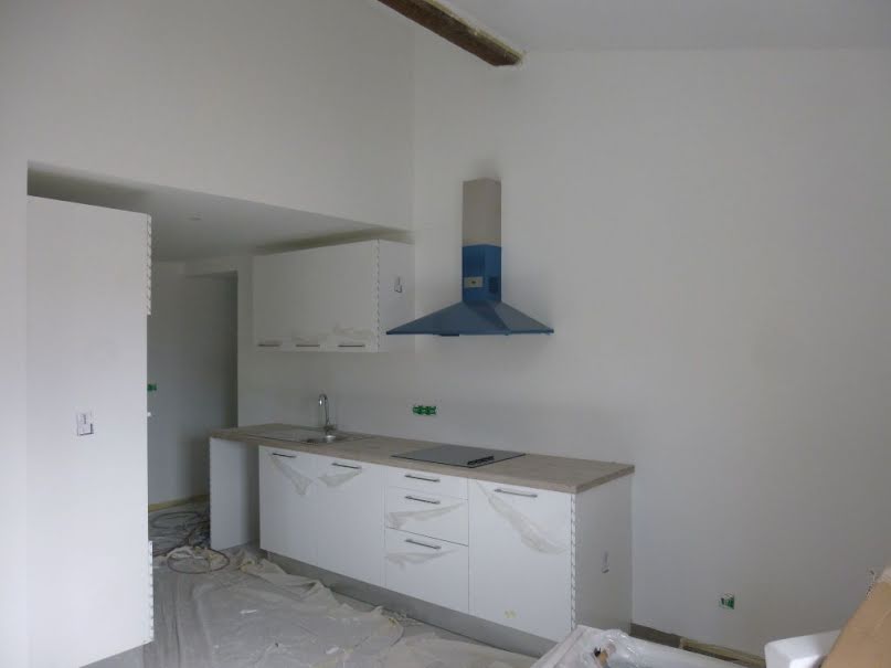 Location  appartement 2 pièces 46 m² à Nimes (30000), 602 €