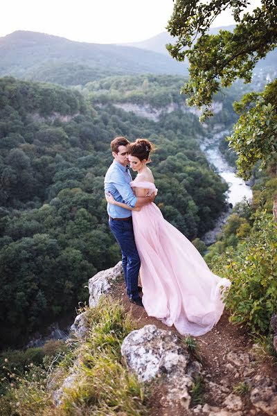 Fotograful de nuntă Elena Shevacuk (shevatcukphoto). Fotografia din 20 septembrie 2017