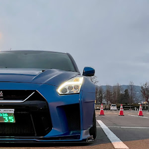 NISSAN GT-R R35