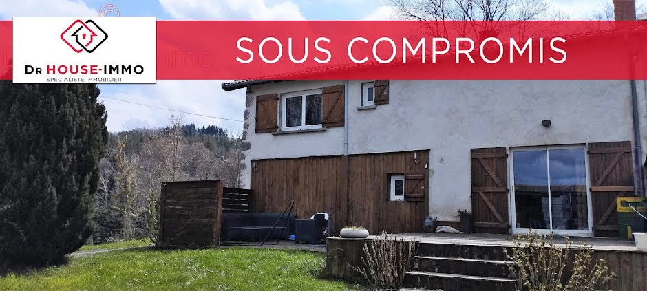 Vente maison 6 pièces 140 m² à Cunlhat (63590), 139 000 €