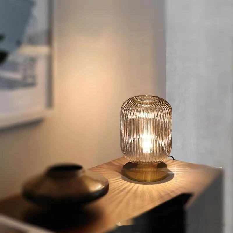 Title 10, Lampe de bureau en verre minimaliste pour une a...