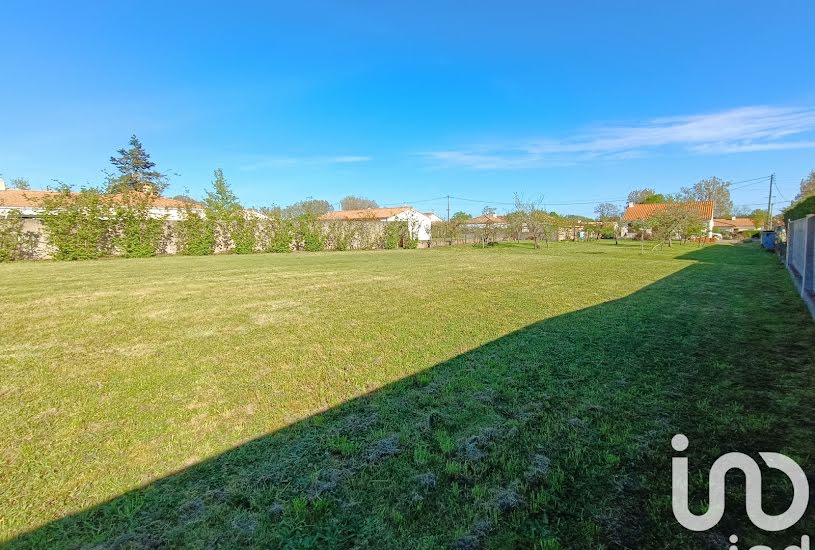  Vente Terrain à bâtir - 735m² à Legé (44650) 