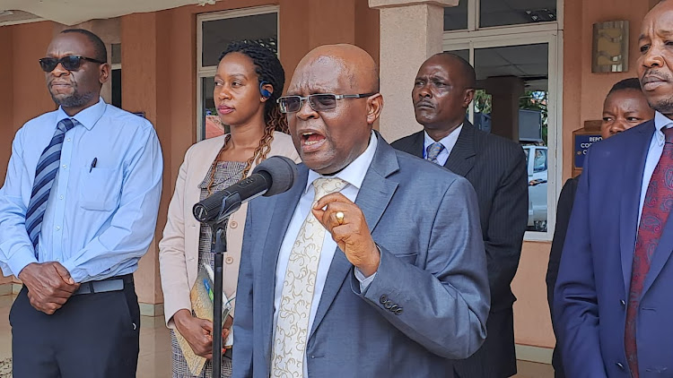 Machakos Health executive Daniel Yumbya addressing the press at Machakos Level 5 hospital on Thursday, November 10, 2022.