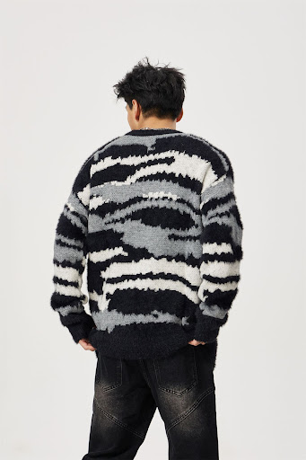 Title 17, Mens and Womens Maychao Mink-like Round Neck ...