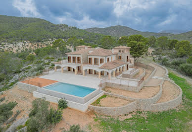 Villa avec piscine et terrasse 4