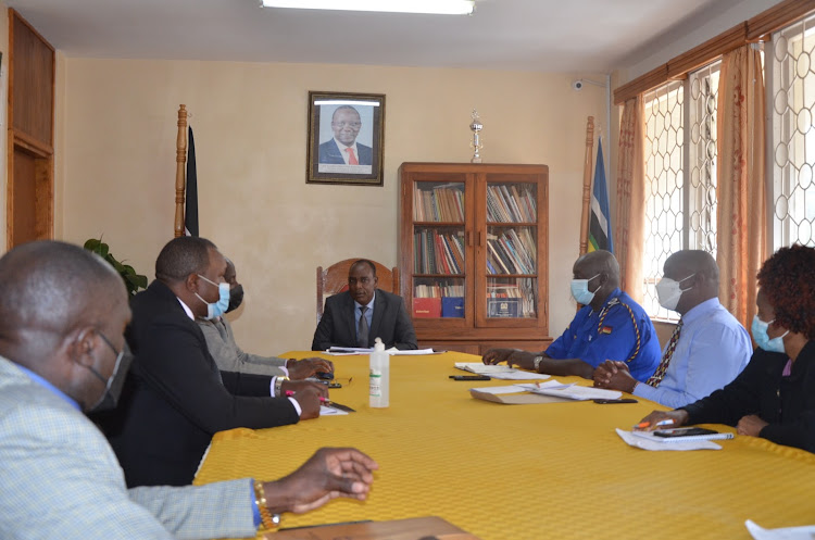 Central regional commissioner Wilfred Nyagwanga chairs a meeting with education and security committee in Nyeri on Tuesday