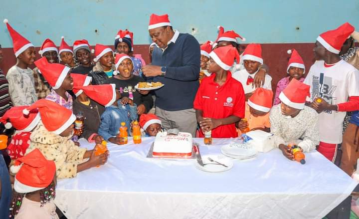 Former President Uhuru Kenyatta sharing early Christmas with children from various children's homes on Saturday, December 23, 2023.