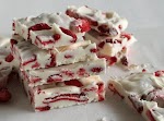 Strawberries and Cream White Chocolate Bark - Chocolate Chocolate and More! was pinched from <a href="http://chocolatechocolateandmore.com/2013/10/strawberries-cream-chocolate-bark/" target="_blank">chocolatechocolateandmore.com.</a>