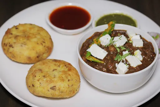 Aloo Tikki With Chole