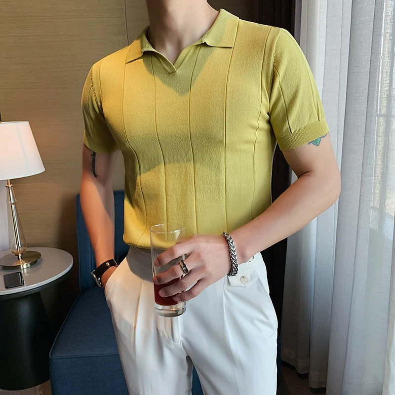 T-shirt manches courtes en soie glacée pour homme, style business, respirante et confortable, parfaite pour le travail et les occasions formelles.