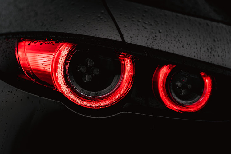 MAZDA3の米子港・梅雨・雨・TE37・TE37ULTRAに関するカスタム事例の投稿画像5枚目