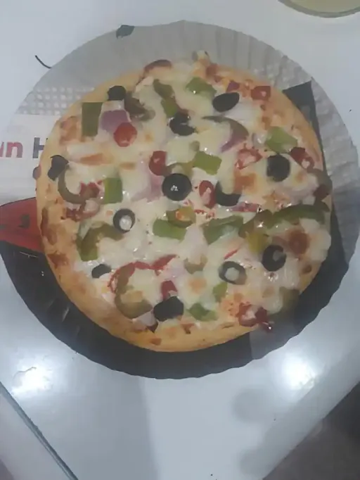 Cheese & Capsicum Pizza