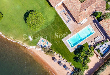 Seaside villa with pool and garden 2