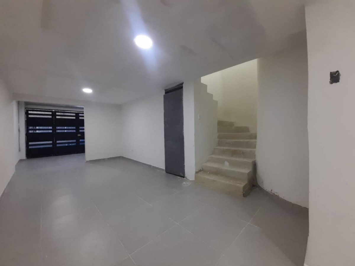 Local En Arriendo - Ciudad Jardin Sur, Bogota