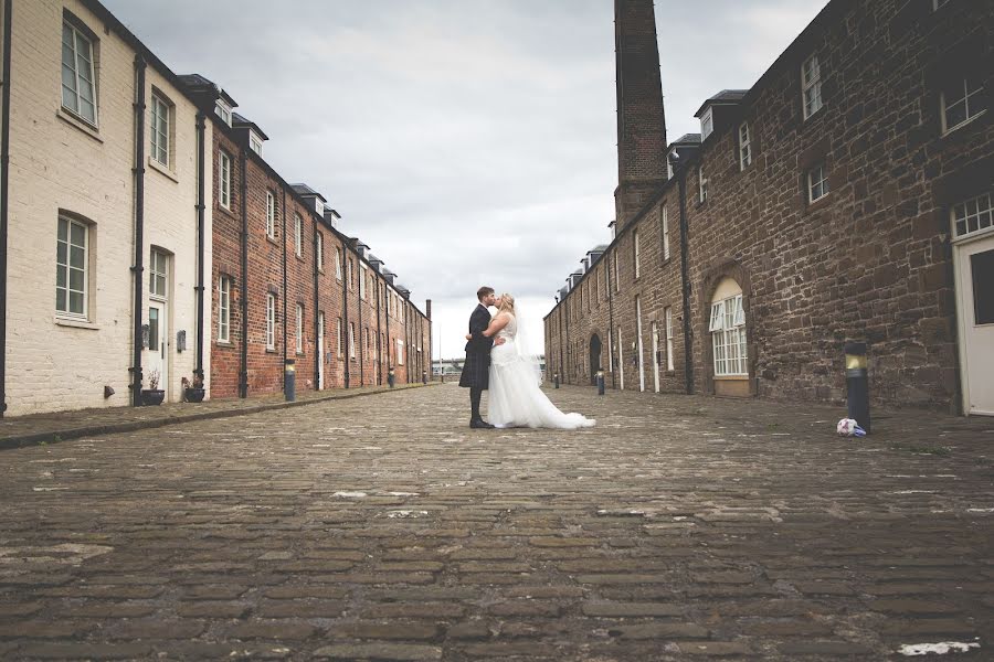 Fotógrafo de bodas Stuart Wood (srwoodphoto). Foto del 12 de marzo 2019