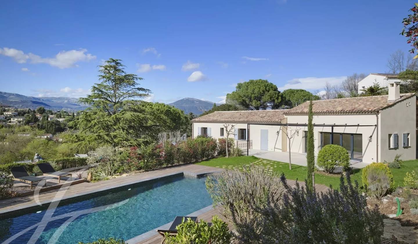 House with pool Valbonne