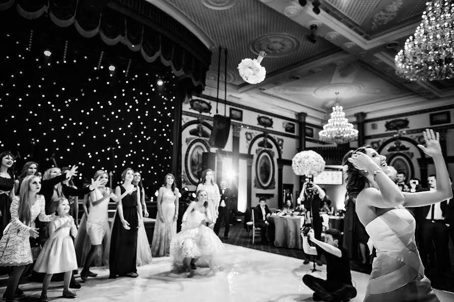 結婚式の写真家Lyubov Chulyaeva (luba)。2016 1月12日の写真