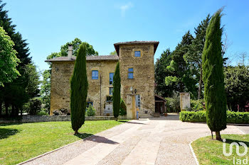 château à Montseveroux (38)