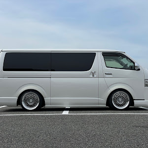 ハイエースバン KDH201V