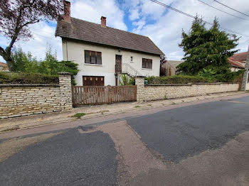 maison à Villeneuve-sur-Yonne (89)