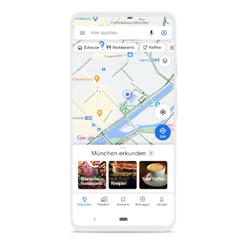 Ein Smartphone, auf dem Google Maps zu sehen ist