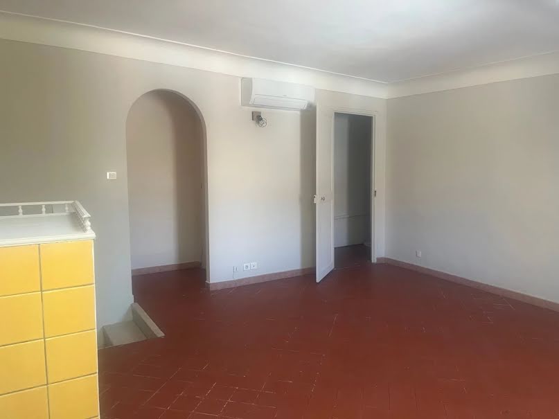 Location meublée appartement 2 pièces 53.39 m² à Venelles (13770), 735 €