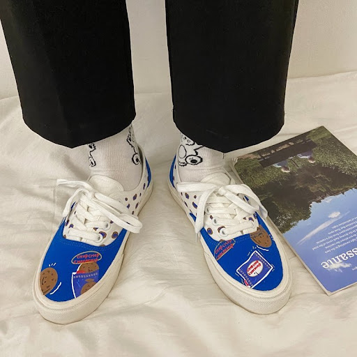 Title 5, Fashionable Color Matching Graffiti Board Shoes...