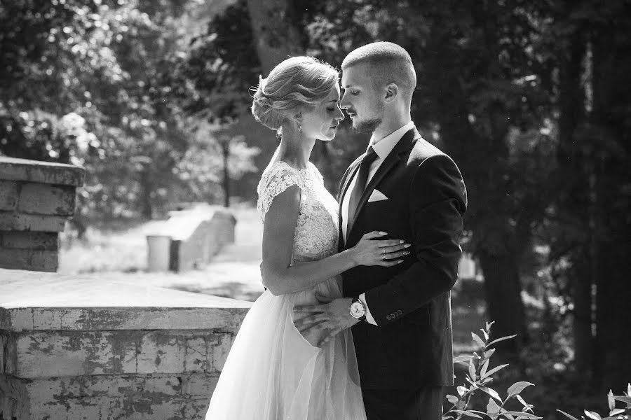 Fotógrafo de casamento Maksim Mikhaylovich (max-m). Foto de 25 de fevereiro 2019