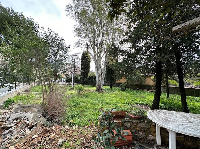 Vente terrain  700 m² à Toulon (83000), 285 000 €