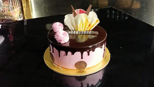 Chocolate Strawberry Cake [1 Kg]