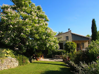 villa à Ansouis (84)