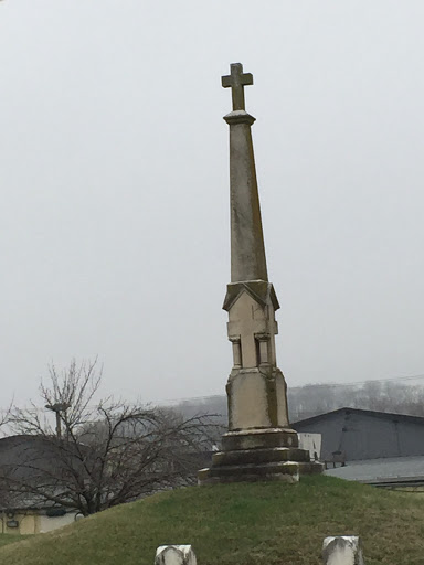 Cross Memorial Statue