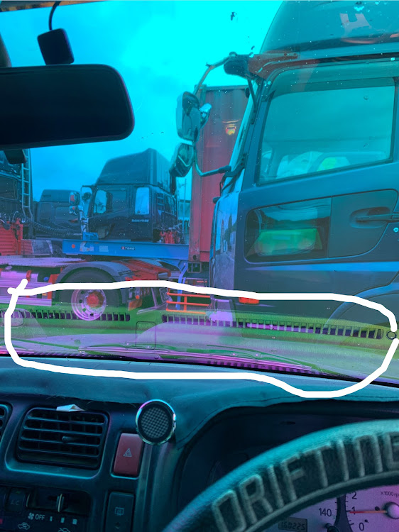 ジムニーのファンキーゴースト・ジムニーJB23・フィルム施工に関するカスタム事例の投稿画像3枚目