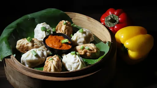 Chicken Delight Steamed Momos [6 Pieces]