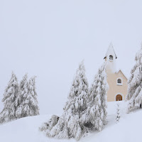 Chiesetta al Passo Gardena di 