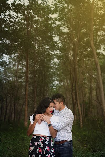 Wedding photographer Vianey González (vianeyglez). Photo of 4 January 2019