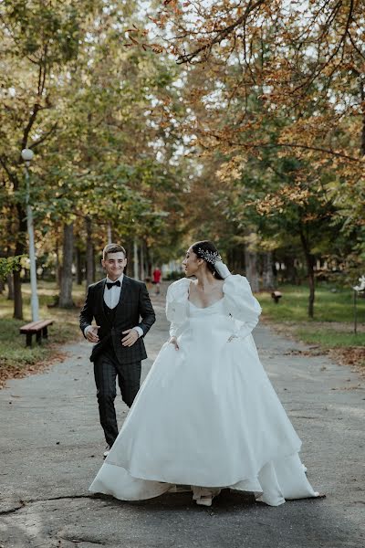 Fotógrafo de casamento Vasilina Batischeva (91w1u1v). Foto de 14 de junho 2021