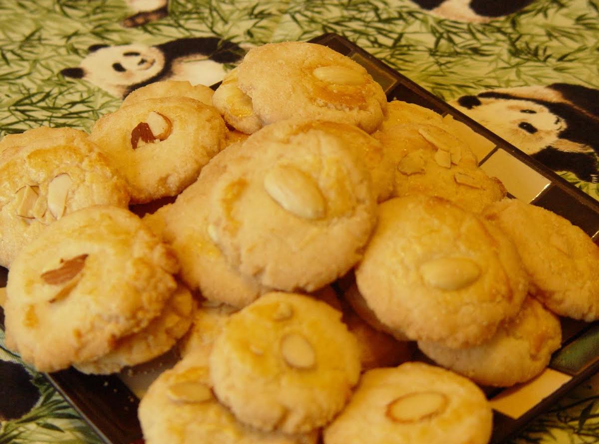 Chinese Almond Cookies 2 | Just A Pinch Recipes