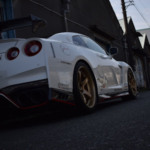 NISSAN GT-R R35