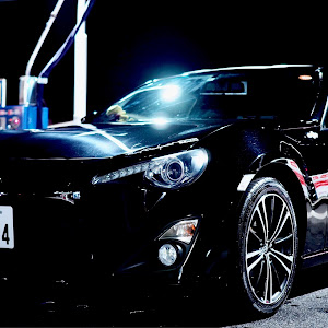 86 ZN6