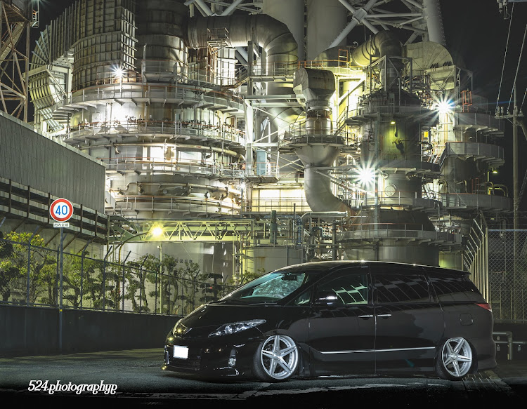 エスティマの2023振り返り・DIY・繋がりに感謝・来年もよろしくお願いします・白黒コンビを宜しくお願いしますに関するカスタム事例の投稿画像2枚目